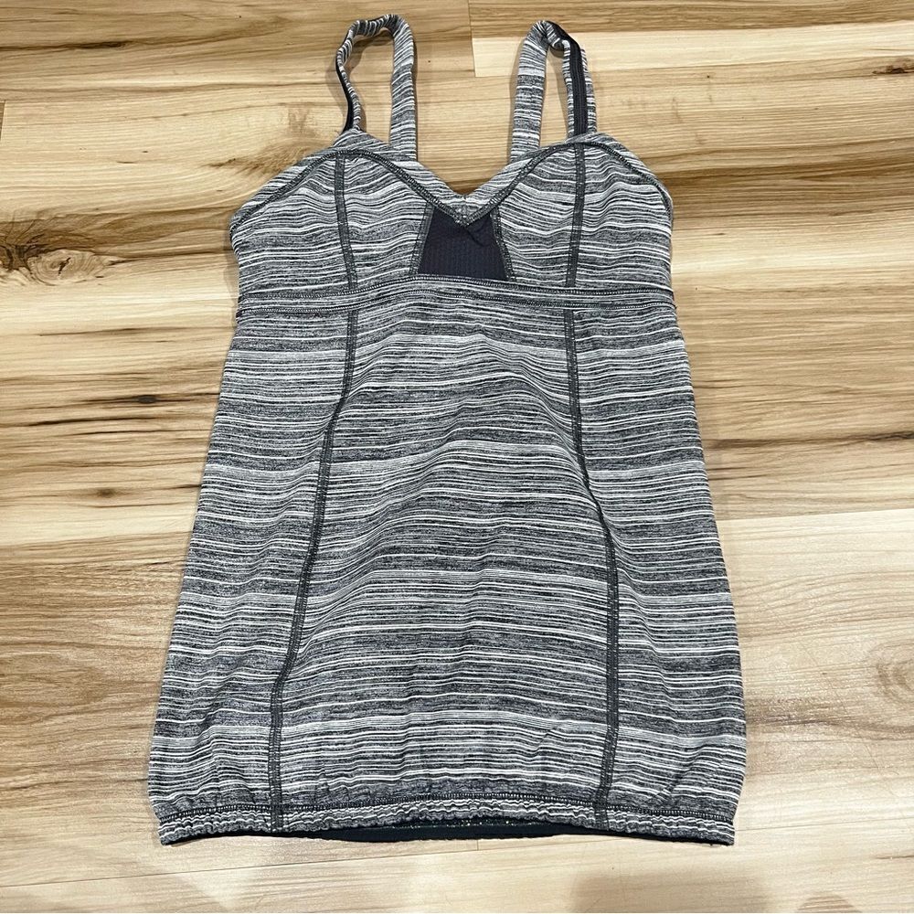 Lululemon Grey Run Light Up Reflective Tank Top Women’s 4